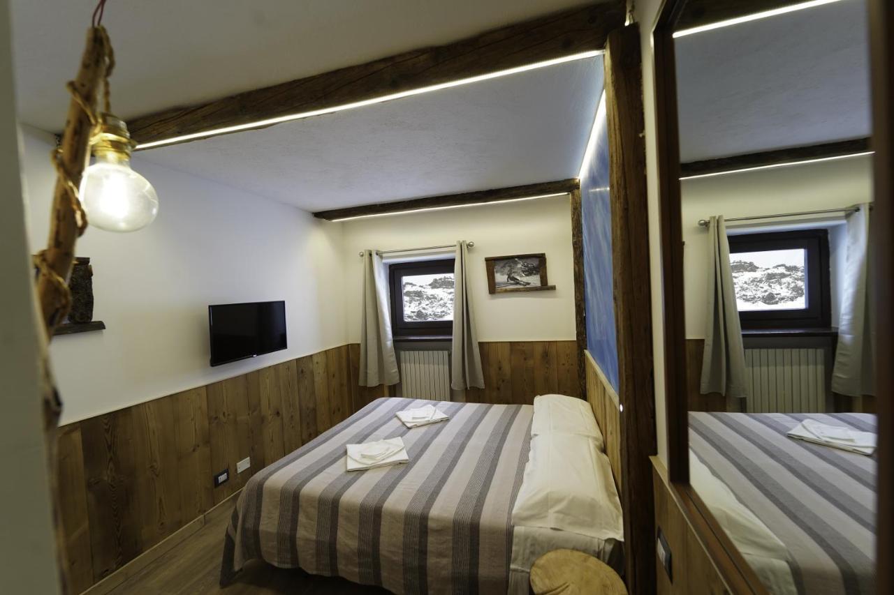 Hotel Lo Stambecco Breuil-Cervinia Extérieur photo