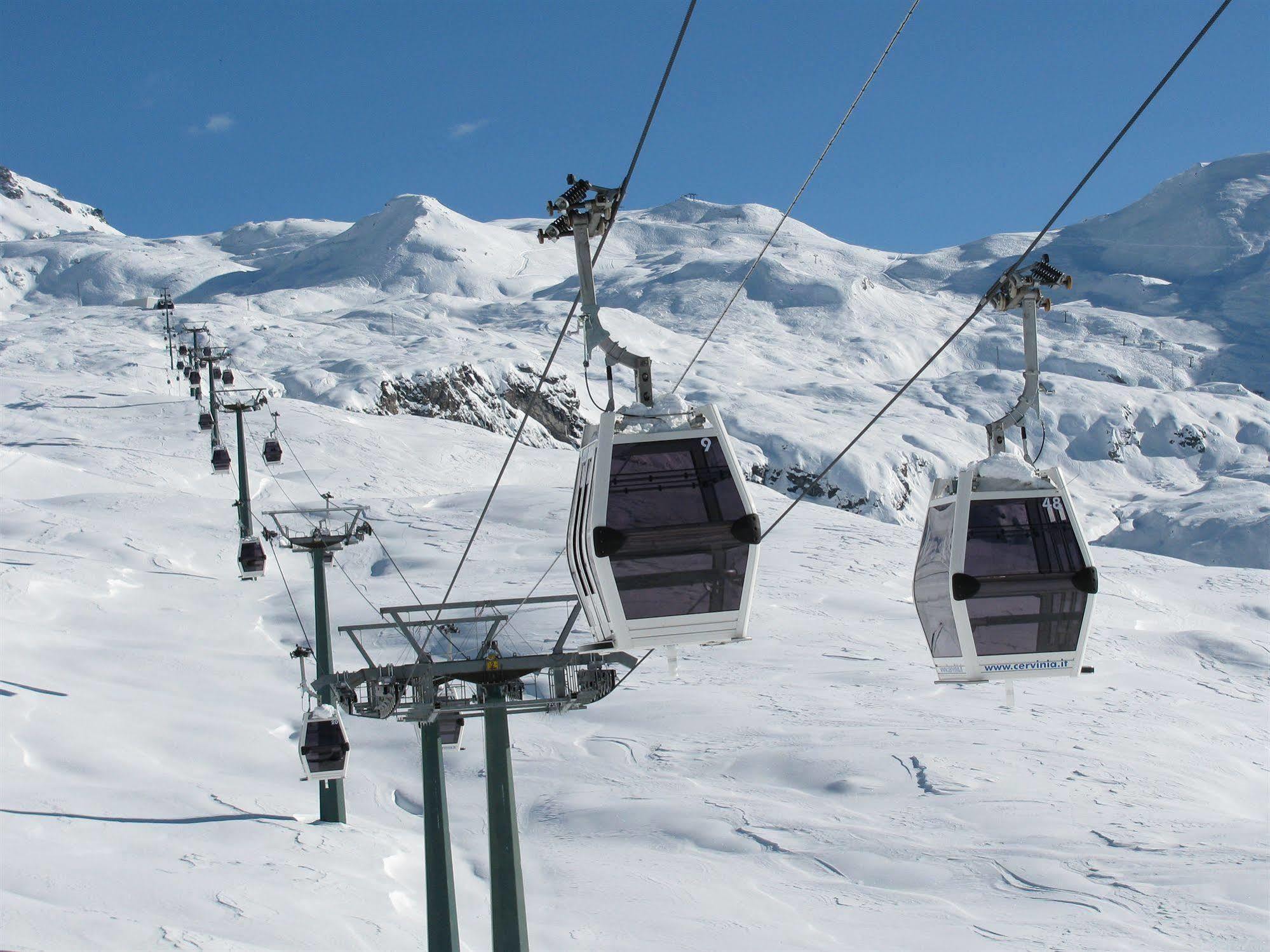 Hotel Lo Stambecco Breuil-Cervinia Extérieur photo