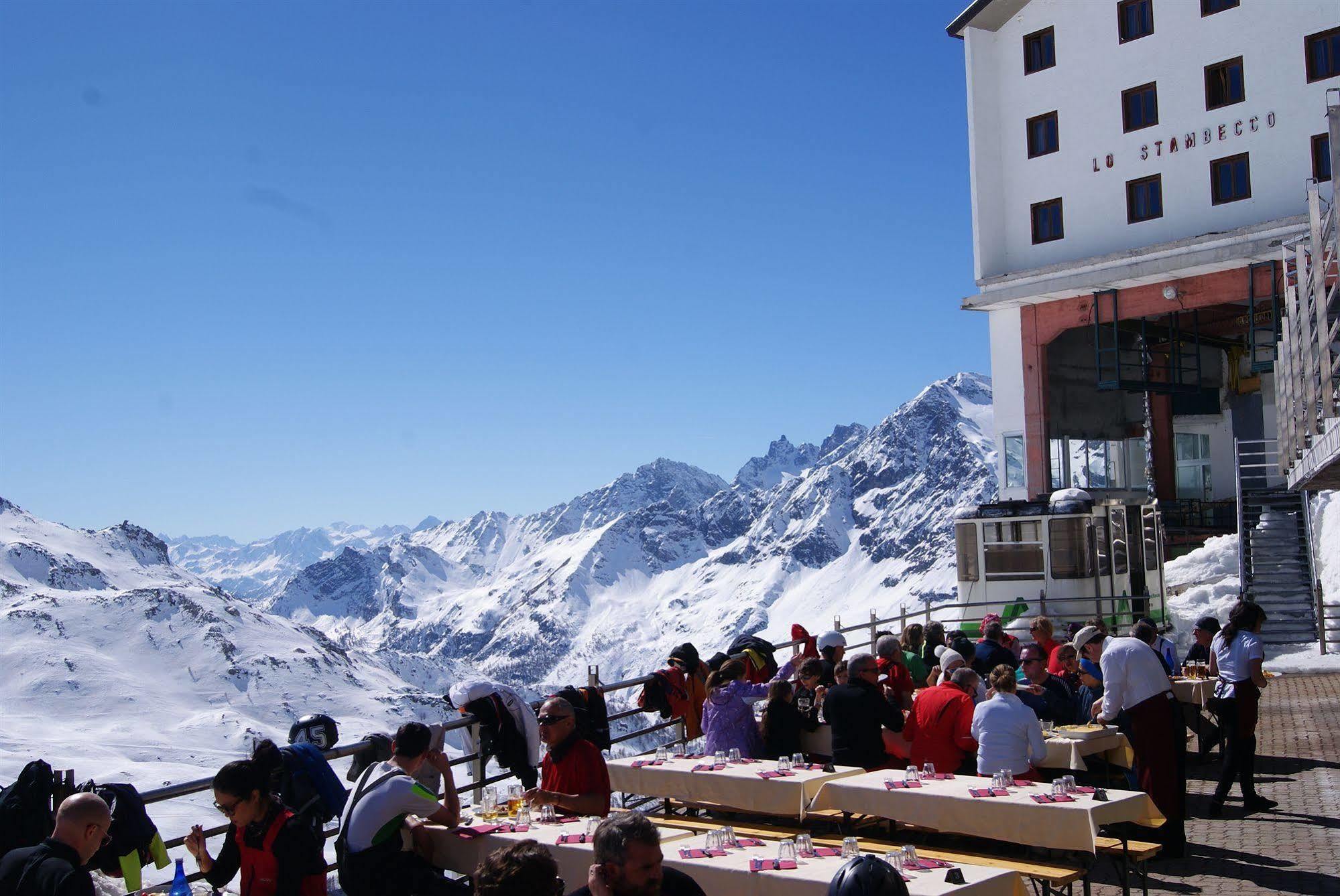 Hotel Lo Stambecco Breuil-Cervinia Extérieur photo