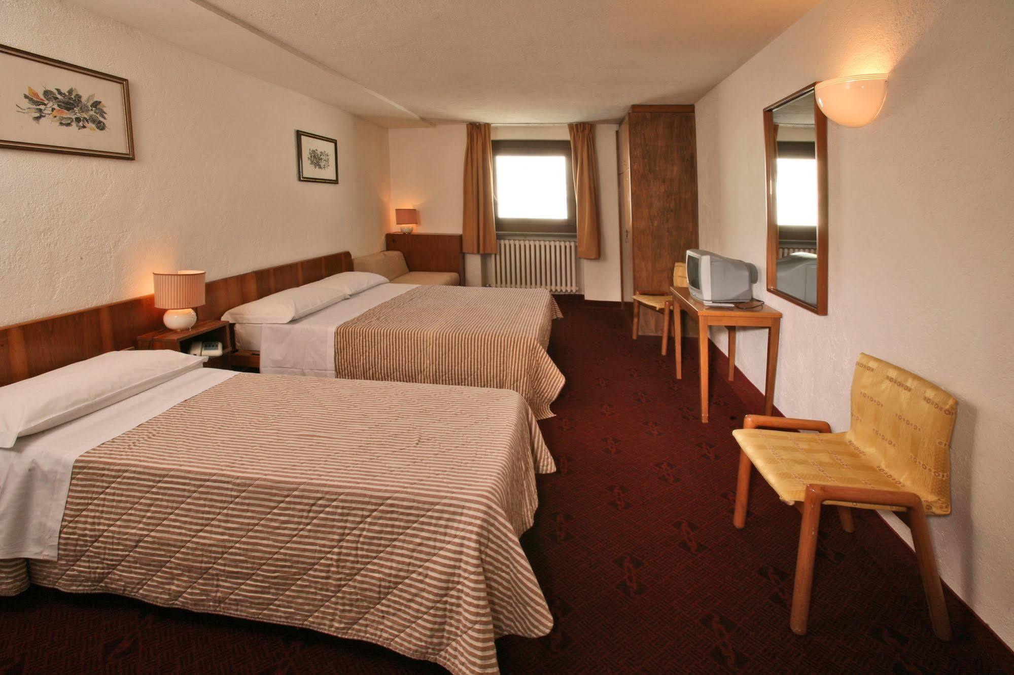 Hotel Lo Stambecco Breuil-Cervinia Extérieur photo